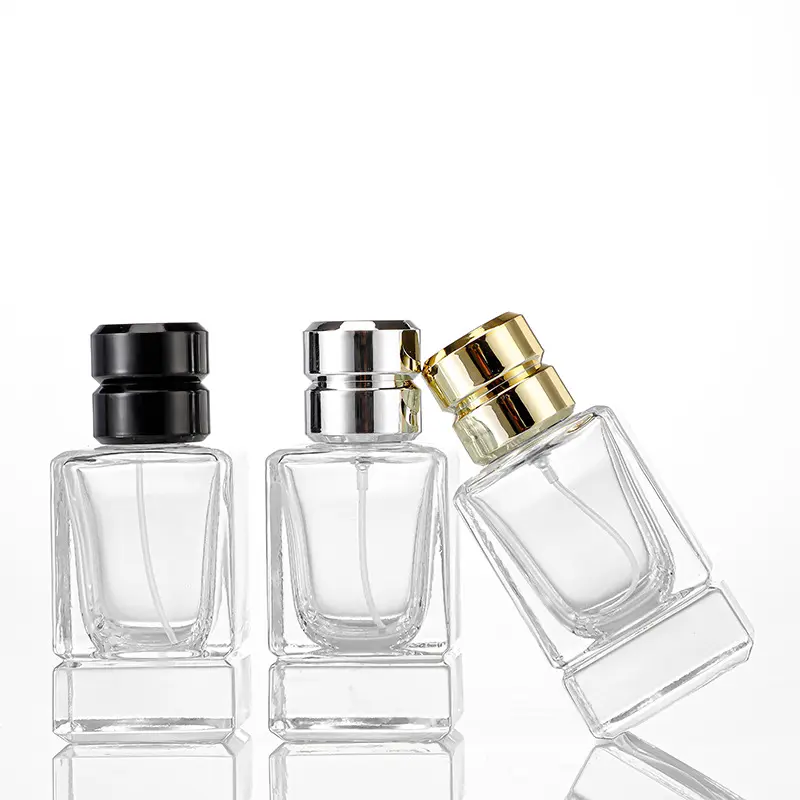 Fabricantes al por mayor de cristal blanco personalizable 50ML botellas de vidrio de perfume en aerosol