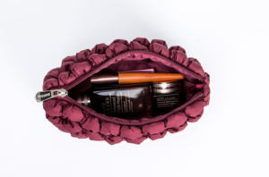 FAMA <span class=keywords><strong>Black</strong></span> <span class=keywords><strong>Friday</strong></span> Holiday Gift Cosmetic Case Vanity Makeup Box with Zipper Closure Towel Material with Letter Logo Pattern - Product Image 4