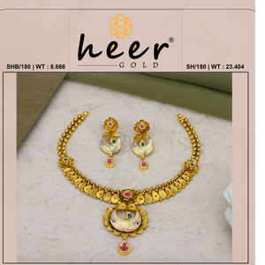 Elegante conjunto de collar tradicional de oro con detalles florales en esmalte y pendientes a juego, joyería fina nupcial para ocasiones festivas. - Product Image 2