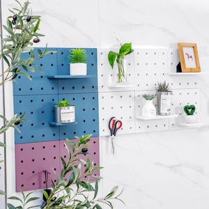 Étagère murale perforée avec étagères pour cuisine, salon, dortoir, rangement – Blanc, Gris, Beige, Rose, Bleu, Violet, Écologique - Product Image 4