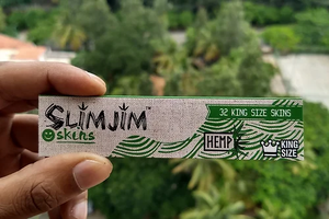 Stas Pro Premium Cone King Size Slim Ultra-thin Rolling Paper White Paper 32 Leaves/Booklet New Smiley Face Classic - Product Image 4