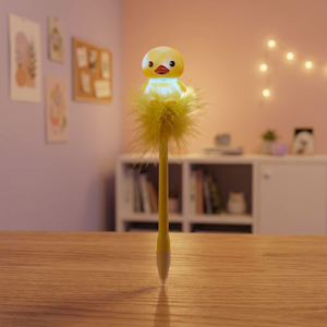 ปากกา LED รูปปูแดงน่ารัก พร้อมปลายขนนก ของใช้สำนักงานและโรงเรียนแบบแปลกใหม่ หมึกสีดำพลาสติก 0.7 มม. - Product Image 6