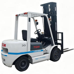 Chariot élévateur à fourche TCM FD30 à moteur diesel Isuzu de 3 tonnes de haute qualité avec déplaceur latéral hydraulique et cylindre de haute qualité - Product Image 1
