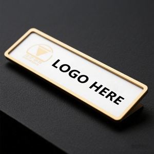 Etiquetas de Nombre Metálicas Personalizadas al por Mayor, Baratas, con Impresión Láser, Insignias de Solapa Magnéticas para Ropa - Product Image 3