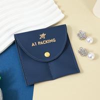 Pochette à bijoux Becan Snap Flap en PU pour bracelets et boucles d'oreilles, emballage cadeau en crème et bleu marine avec logo personnalisé