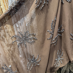 Tela de Chifón con Lentejuelas y Bordado de Fuegos Artificiales en Color Marrón Albaricoque y Negro con Efecto Brillante de Puntada Aleatoria 3D para Vestidos de Verano y Primavera - Product Image 2