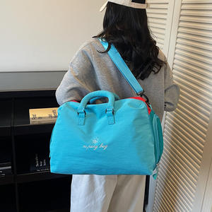 Bolsa de Yoga Moderna, Multiusos, de Gran Capacidad, con Separación para Ropa Seca y Mojada, Se Ajusta al Asa de la Maleta, para Mujeres y Hombres - Product Image 4