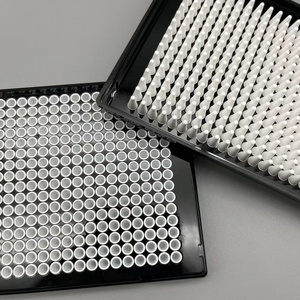 Piastra PCR 384 bene con telaio nero e tubo bianco prodotto in plastica a doppio componente per Roche - Product Image 3