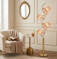 Lampe sur pied élégante pour salon, éclairage décoratif moderne en fer LED E27, avec une élégante fleur de lotus rose