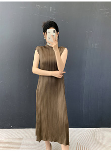 Vestido Plisado Miyake Estilo Casual PY con Cuello Redondo y Manga Corta, Largo hasta la Rodilla, Color Liso, Ropa Occidental para Mujer, Venta al por Mayor - Product Image 5
