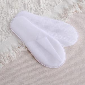 Pantuflas Desechables para Spa, Pantuflas Cálidas y Esponjosas con Punta Cerrada, Antideslizantes, para Huéspedes de Hotel, para Uso en Casa y Viajes - Product Image 5