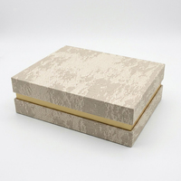Boîte cadeau en papier rigide personnalisée de luxe avec couvercle et base, finition mate - Emballage pour coffret cadeau