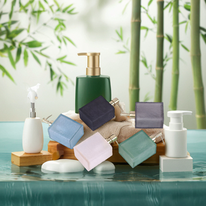 <span class=keywords><strong>Dispensador</strong></span> <span class=keywords><strong>de</strong></span> jabón con textura <span class=keywords><strong>de</strong></span> glaciar <span class=keywords><strong>de</strong></span> resina colorida <span class=keywords><strong>de</strong></span> alta calidad con bomba dorada, botella <span class=keywords><strong>de</strong></span> emulsión táctil y sensación <span class=keywords><strong>de</strong></span> <span class=keywords><strong>roca</strong></span> para uso en hoteles - Product Image 2