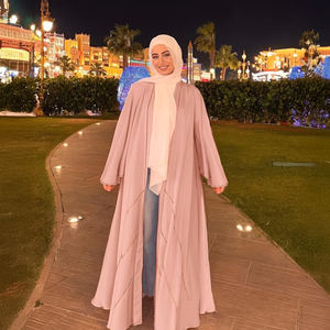 Conjunto de Abaya Dorada Tejida con Abertura Frontal, Ropa Tradicional Modesta para Ramadán, Suministro ODM, Material 100% Poliéter - Product Image 1