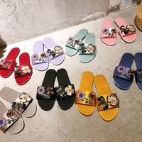 Sandales d'extérieur d'été de haute qualité avec strass brillants semelles plates en satin soyeux doux pantoufles à la mode