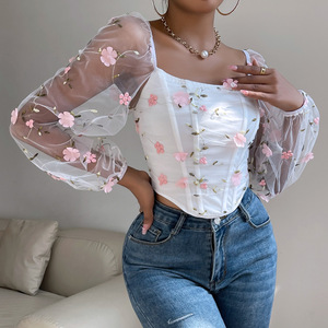 Camiseta de mujer sexy de malla transparente con flores bordadas, doble capa, con diseño de espina de pescado y manga larga, estilo corsé, a la moda. - Product Image 3