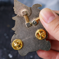 Personnalisable Anime dessin animé métal Badge balançant printemps combiné paillettes émail broche alliage dur collier broche métal métal artisanat