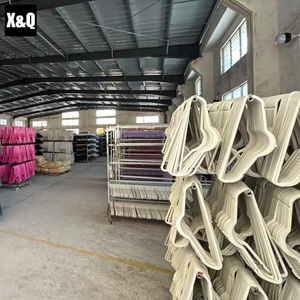 Móc áo nhựa XIQI, giá treo quần áo chắc chắn, 50 cái, kèm miếng dán chống trượt, đẹp mắt, thân thiện với môi trường - Product Image 5