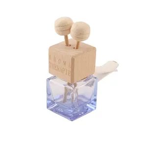 Car air conditioner outlet glass aromatherapy bottle with clip to retain fragrance for a long time fresh air