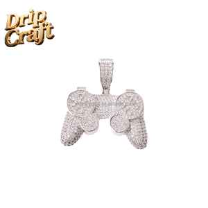 Vòng cổ phong cách hip-hop, Mặt dây chuyền điều khiển trò chơi độc đáo, Zirconium đầy đủ, Mặt dây chuyền nhỏ sáng tạo theo chủ đề thời thơ ấu, tinh tế. - Product Image 4