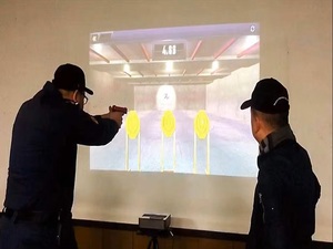 Sistema de Proyección Interactiva AR Profesional, Solución de Entrenamiento Táctico e Inmersión Láser HD con Pistola de Juguete y Armas - Product Image 3