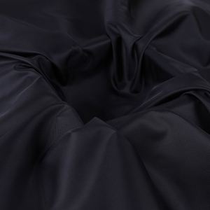 Tissu Brocart 100% Polyester Imperméable et Coupe-Vent Teint Uni Spot 300T/210T/300T pour Doublure de Bagages et Vêtements - Product Image 3