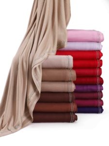 <span class=keywords><strong>Hijab</strong></span> Islamico Elegante e Raffinato, Sciarpa Morbida e Traspirante per Donne, Premium Jersey con Diamanti - Product Image 3