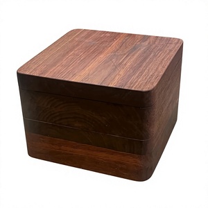 Caja de Almacenamiento de Joyas de Madera Moderna, Ecológica y Hecha a Mano, Organizador de Joyas Personalizado de 1 Nivel para Anillos y Accesorios (182x128x85mm) - Product Image 2