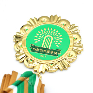250 médaille en argent, fabrication marocaine, médaille D Maria, personnalisé - Product Image 1