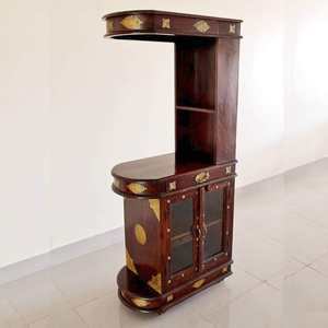 Elegante Mueble Bar de Madera Maciza para el Hogar y Restaurantes con Amplios Estantes de Almacenamiento y Botellero para una Organización con Estilo - Product Image 3