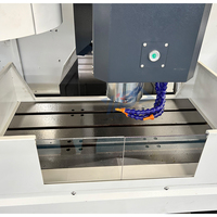 Prix usine Mini centre d'usinage vertical XH7136 Mini fraiseuse CNC Centre d'usinage 5 axes
