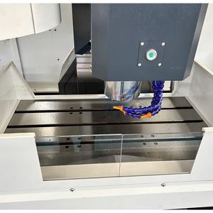 Prezzo di fabbrica Mini <span class=keywords><strong>centro</strong></span> di lavorazione verticale XH7136 Mini fresatrice CNC 5 assi <span class=keywords><strong>centro</strong></span> di lavorazione - Product Image 5