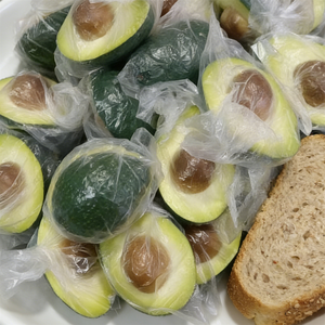 Modèle d'avocat en plastique souple écologique, peau verte, chair crémeuse, pour décoration de cuisine, accessoires de photographie culinaire, café, maison, sac - Product Image 3