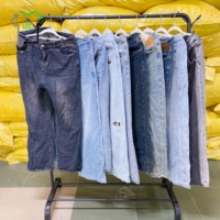 YIJIAYI Vente en gros de pantalons en jean à jambes larges pour hommes et femmes, styles variés, vêtements d'occasion décontractés, balles de vêtements usagés de qualité supérieure, propres