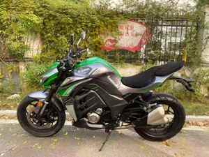 Moto d'occasion Kawasaki Style N19 <span class=keywords><strong>Boa</strong></span> Constrictor National IV EFI Bicylindre Refroidissement par eau 400CC Double sortie Quatre rangées - Product Image 4