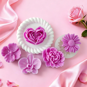 قوالب سيليكون ثلاثية الأبعاد على شكل زهور وورود صديقة للبيئة وآمنة للغسل في غسالة الأطباق لصنع الشموع والصابون وتزيين الكعك والحلويات يدويًا - Product Image 6