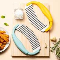 Coupeur de légumes multifonctionnel Accessoires de cuisine Coupeur de croustilles en acier inoxydable avec poignée