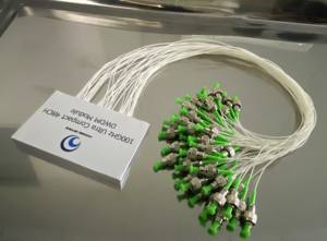 อุปกรณ์อัลตร้าคอมแพค ddddm MUX ขนาดกะทัดรัดพิเศษ48 CH 100GHz ส่วนประกอบตัวกรองตาม dddddm 2.5dB พื้นที่ว่างโมดูล WDM หนาแน่นแบบทั่วไป - Product Image 2