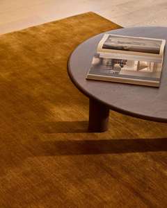 Tapis en laine tufté main personnalisé or et vert, peluche douce, poils coupés 15 mm, tapis moderne fait main de designer, tapis de sol durable, couleur unie - Product Image 3