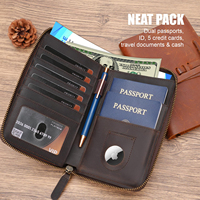 Dompet Paspor Kulit Asli Vintage dengan Slot AirTags, Dilengkapi Proteksi RFID, Organizer Dokumen Perjalanan untuk Pelancong Pecinta Keindahan
