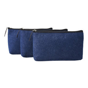 Pochette compacte en tissu recyclé pour le rangement quotidien en voyage, les petits objets, les accessoires de maquillage et une utilisation occasionnelle, légère - Product Image 6