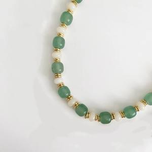 Collar de Perlas Barrocas Estilo Vacaciones, Gargantilla de Piedras Naturales Verdes con Cadena de Acero Inoxidable para Mujer - Product Image 3