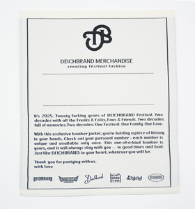 カスタムメイドの高級ポリエステル織りラベル、襟ロゴ入りメインラベル、ネックラベル-粘着式＆洗濯可能 - Product Image 1