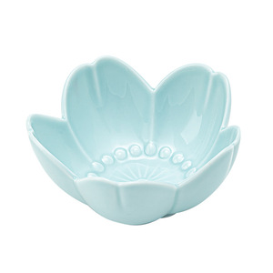 Bol à fruits en céramique en forme de lotus, petite assiette à collation en porcelaine pour la décoration de table de mariage - Product Image 5