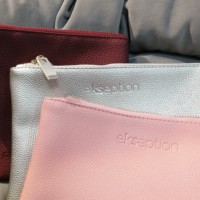 Sac à main en cuir à motif de litchi en imitation cuir, maquillage à plat personnalisé, sac à main élégant de dame à la mode, vente en gros à fermeture éclair en métal