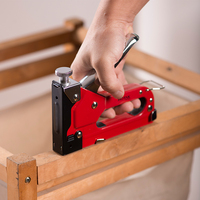 Pistolet à agrafes de rembourrage OEM d'usine, pistolet à clous manuel Brad 4 en 1, pistolet à agrafes à réglage électrique pour le bois, la décoration ou le bricolage