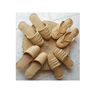 รองเท้าแตะผักตบชวาธรรมชาติสไตล์คลาสสิกสำหรับออกไปเที่ยวปิกนิกชายหาดที่เป็นเอกลักษณ์รองเท้าแตะผักตบชวาสำหรับผู้หญิง - Product Image 1