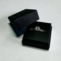 Boîte à bagues carrée en papier artistique Seayue avec couvercle séparé, fermeture magnétique, personnalisable, gaufrage, estampage à chaud, paillettes, boîte cadeau pour la vente en gros