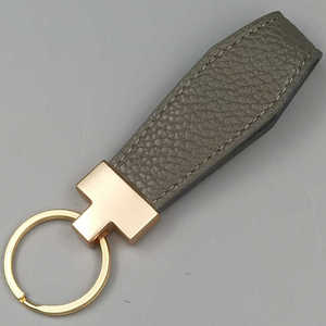 LLavero de coche de cuero de becerro de capa superior llavero de cuero de moda anillo colgante de aleación Cordón de cuero creativo para hombres y <span class=keywords><strong>mujeres</strong></span> - Product Image 3