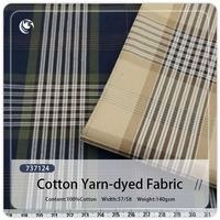 Tissu en coton pur teint en fil à carreaux gingham léger et respirant 140 GSM pour doublure de chemise et vêtements d'intérieur